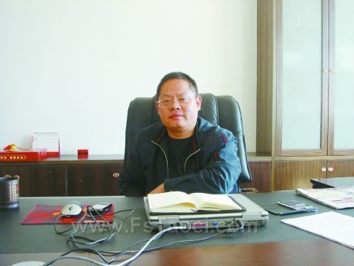 莱特董事长_玛修·基列莱特